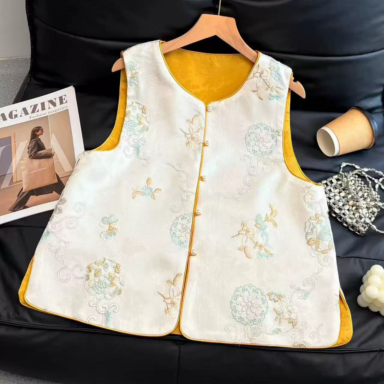 早秋新中式马甲民族风宽松型缎面提花刺绣中式唐装植物花卉马夹