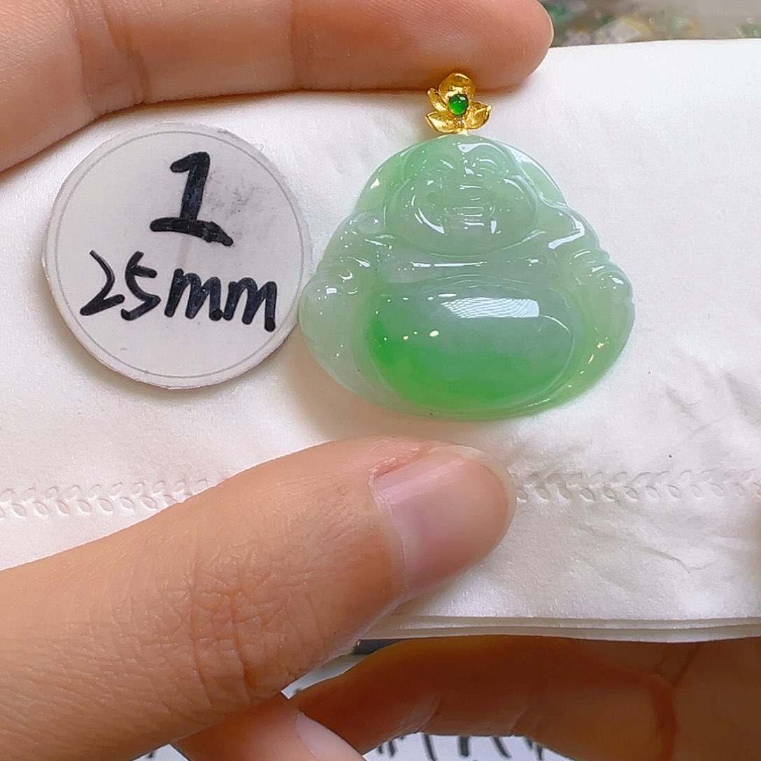 翡翠颈饰18K金镶嵌翡翠