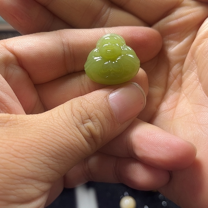 和田玉（糖玉）未镶嵌挂件