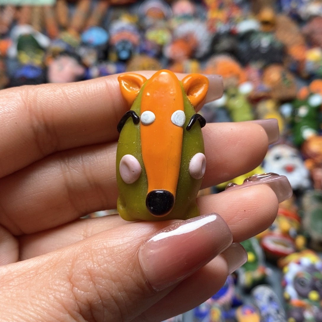 琉璃颈饰印度尼西亚狐狸