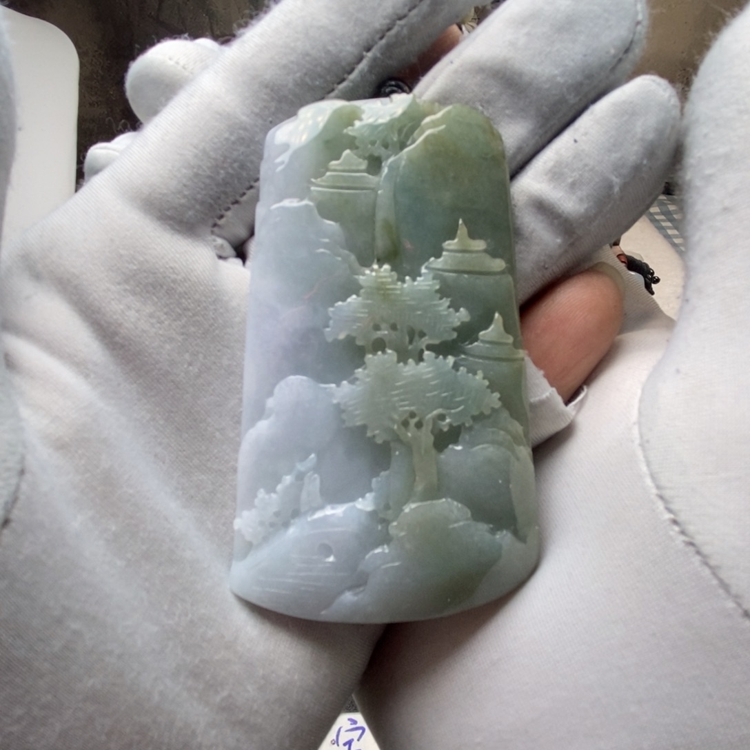 翡翠颈饰未镶嵌天然