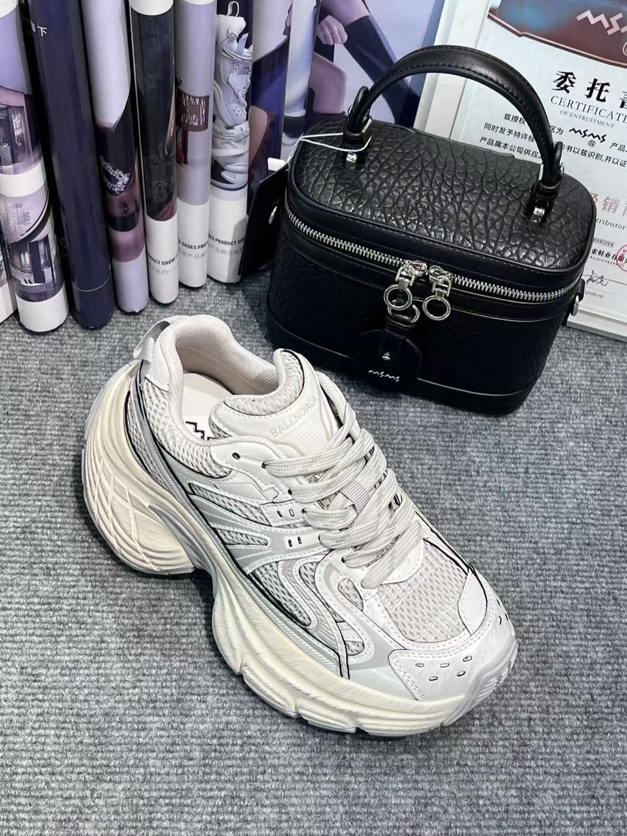 57-1802玛莎玛索2025早春新款时尚洋气老爹鞋圆头厚底纯皮配网