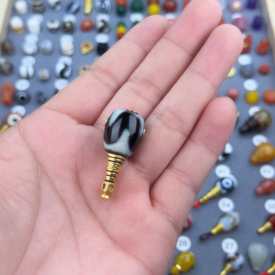 玛瑙/玉髓未镶嵌饰品靖***人