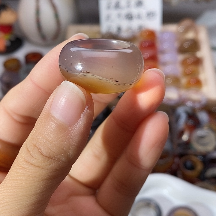 敏***笑玛瑙/玉髓未镶嵌戒指A16不退换港20