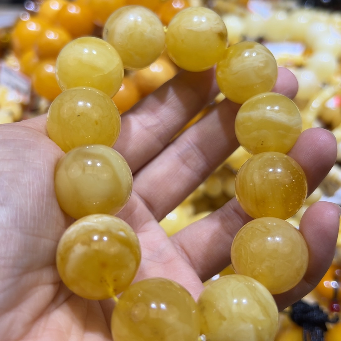 琥珀珠宝奇石未镶嵌