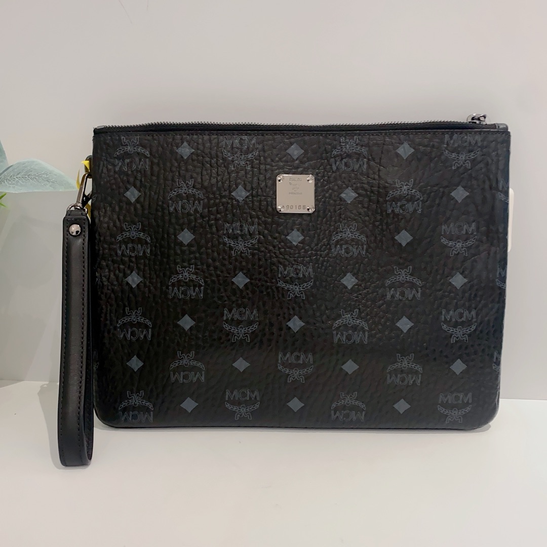 95新 MCM 黑色手拿包16365415