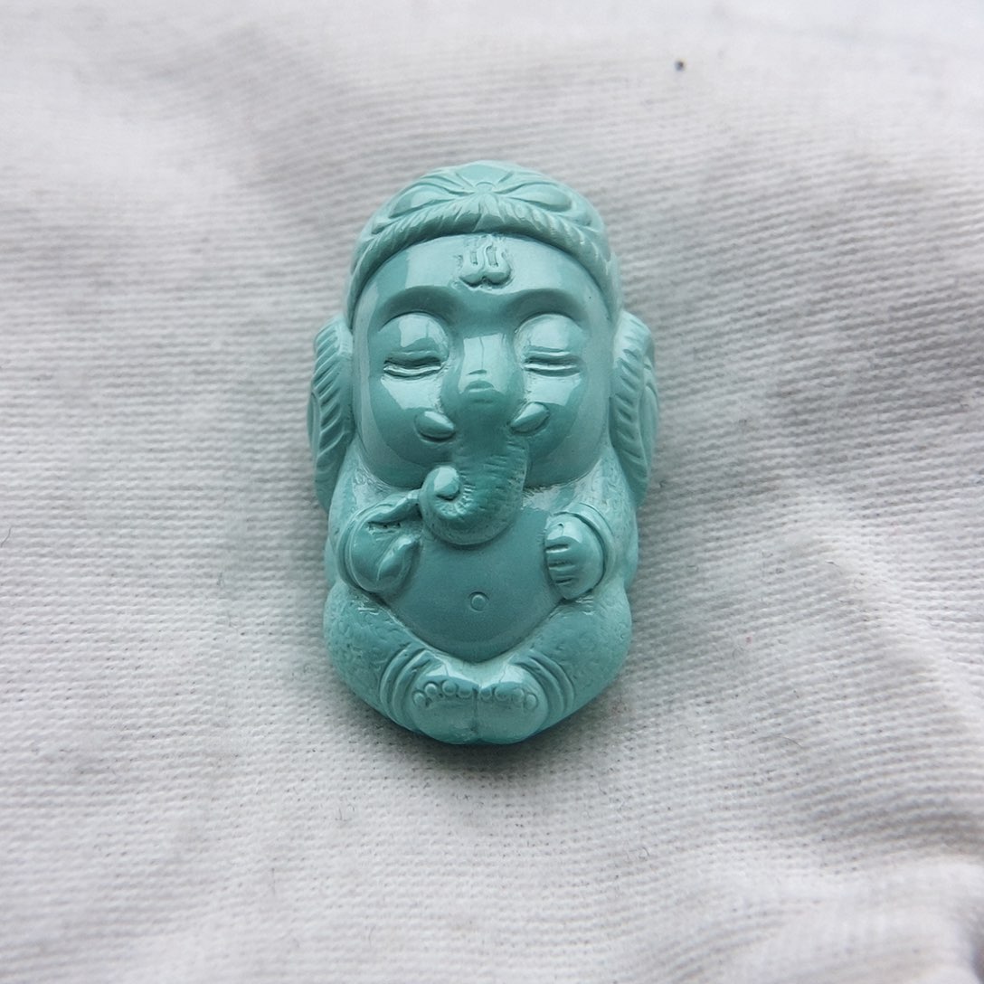 绿松石颈饰未镶嵌