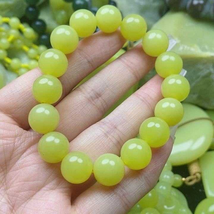 心***动布新疆黄玉手串卡12