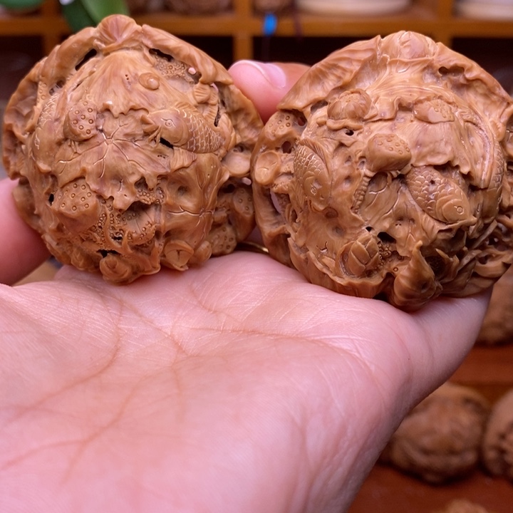 【闪购商品】核桃手串/手链九鲤戏莲