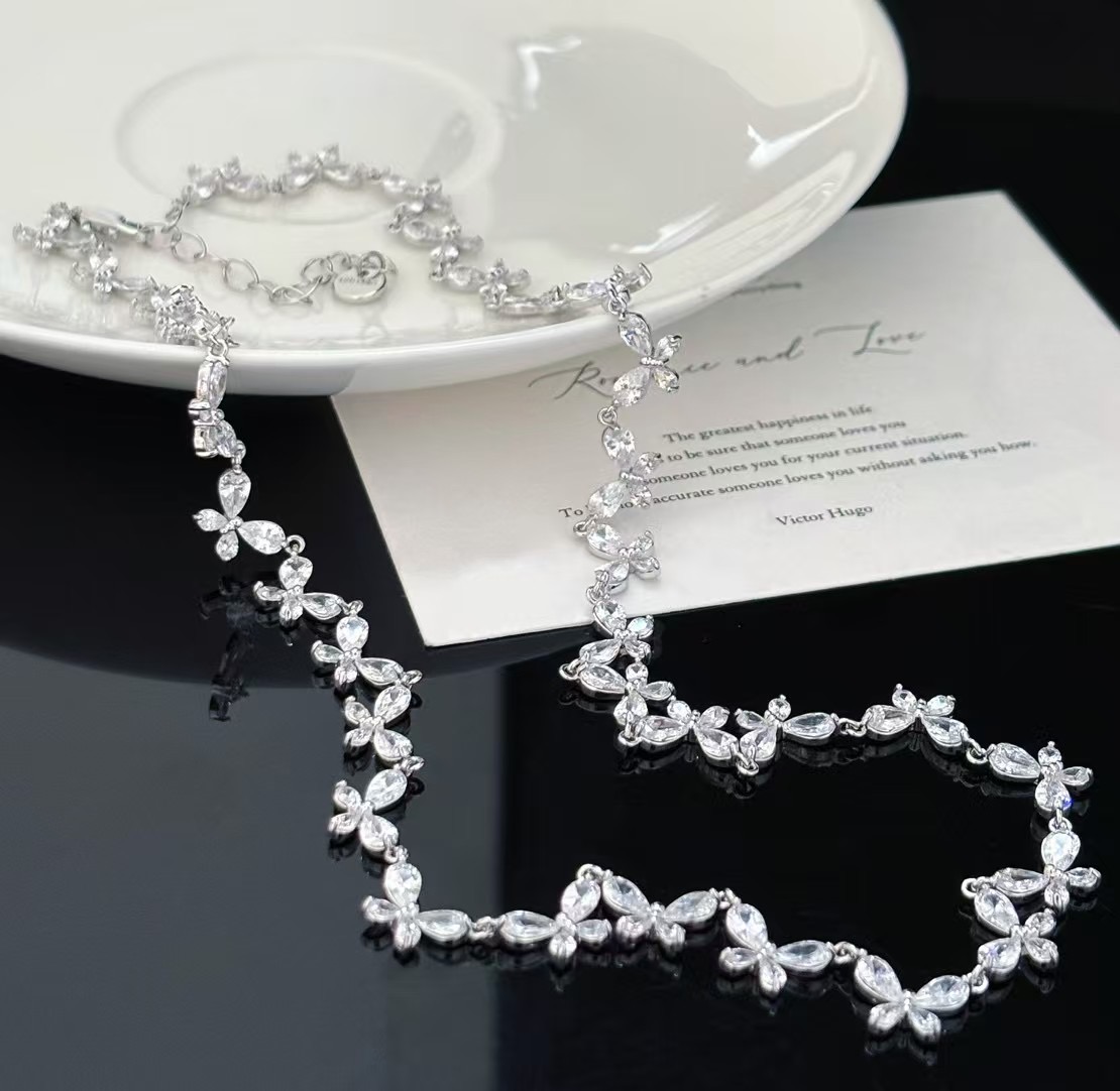 铜合金锆石项链 爆闪轻奢短款蝴蝶锁骨链