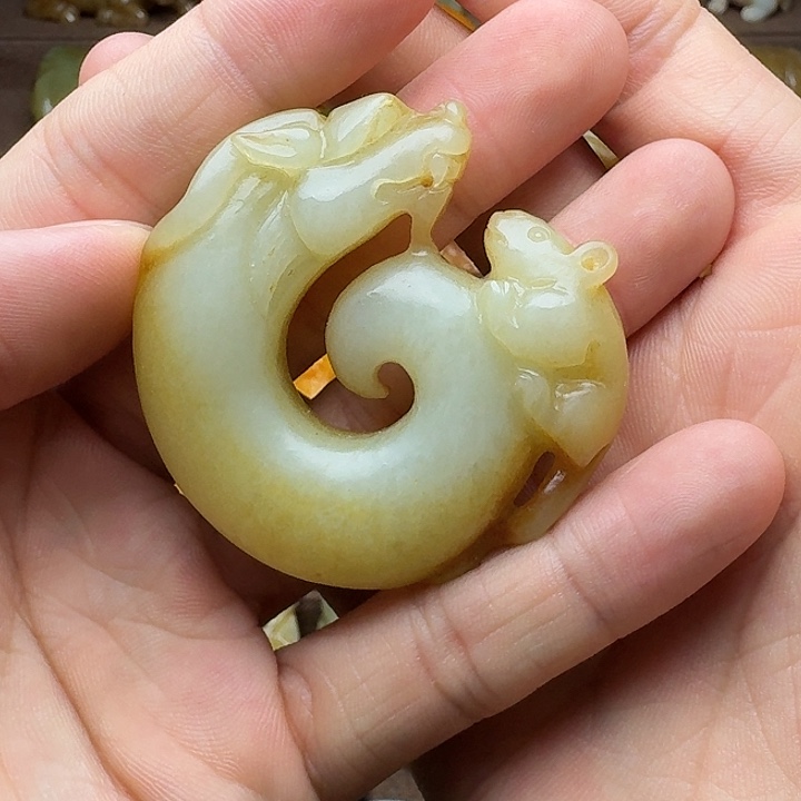 和田玉挂件未镶嵌