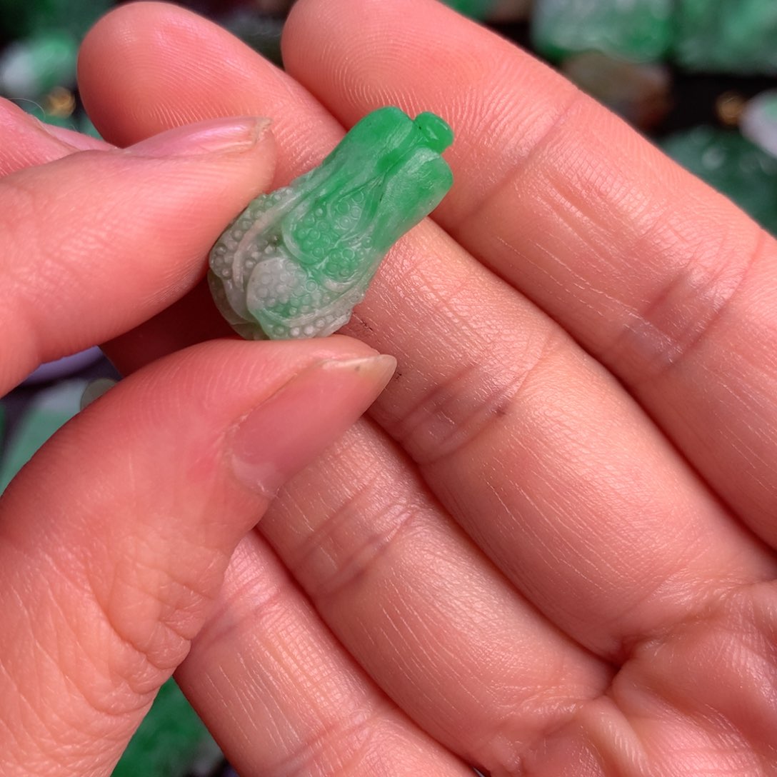 未镶嵌定制翡翠翡翠