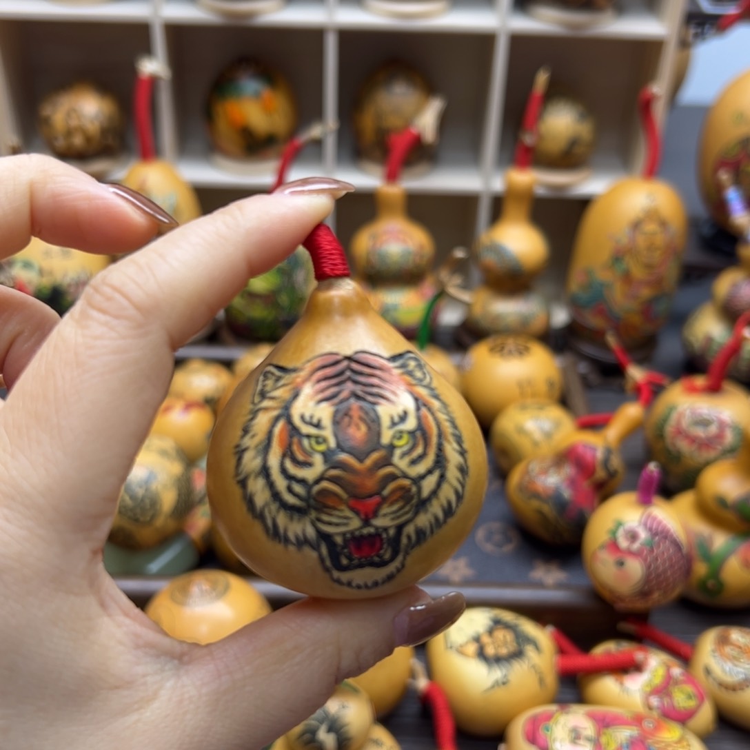 木白*墨刻针刺老虎头