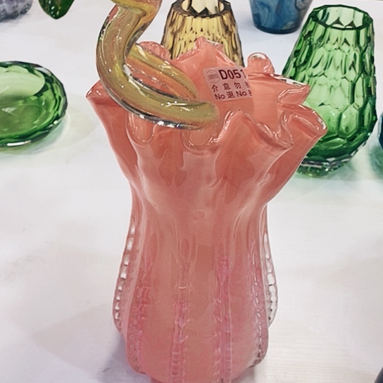 琉璃花瓶高32厘米口径15厘米