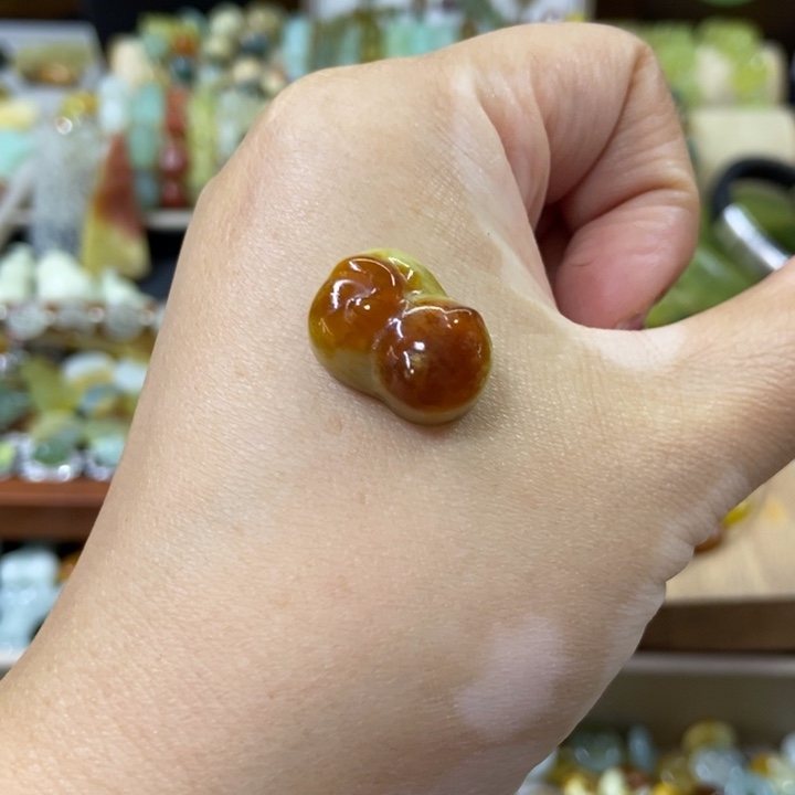 蛇纹石玉配件未镶嵌