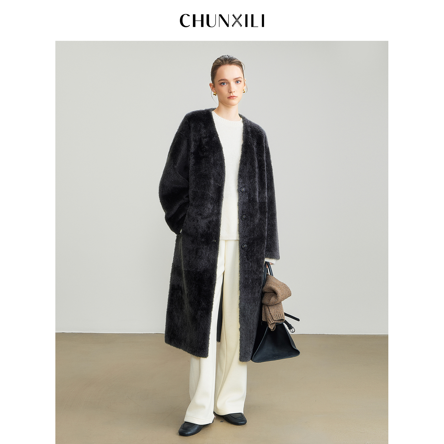 CHUNXILI/春熙里 拉贡羊皮毛一体气质V领外套D00W54088