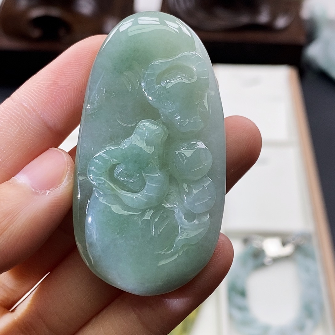 翡翠未镶嵌颈饰缅甸翡翠a货