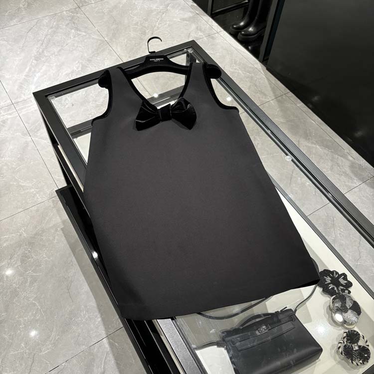 25年春装新款女装 时尚法式性感小蝴蝶结黑色吊带裙-25Y1003