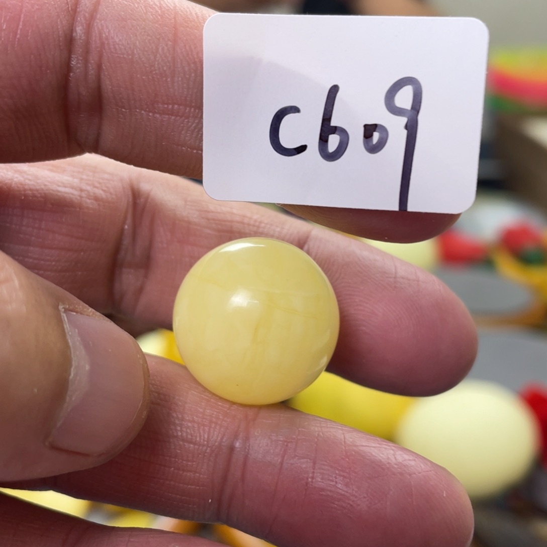 手链琥珀未镶嵌多样性发，发其中一件