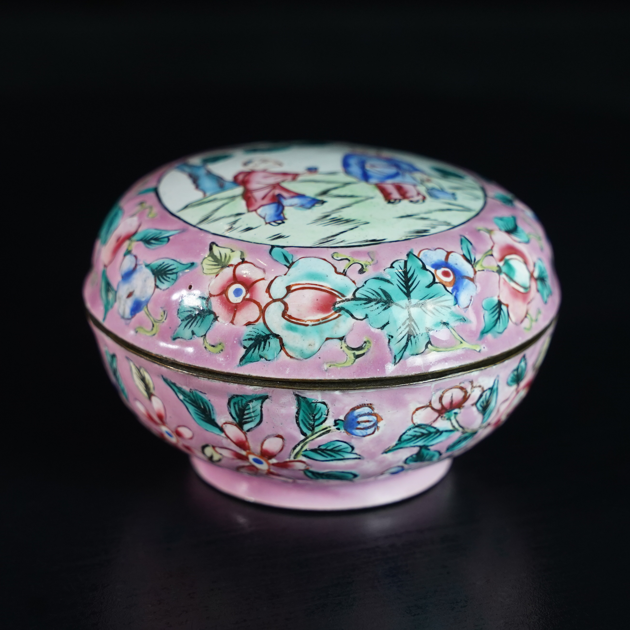 LDGJ250124020【十竹斋】清铜胎画珐琅人物印盒