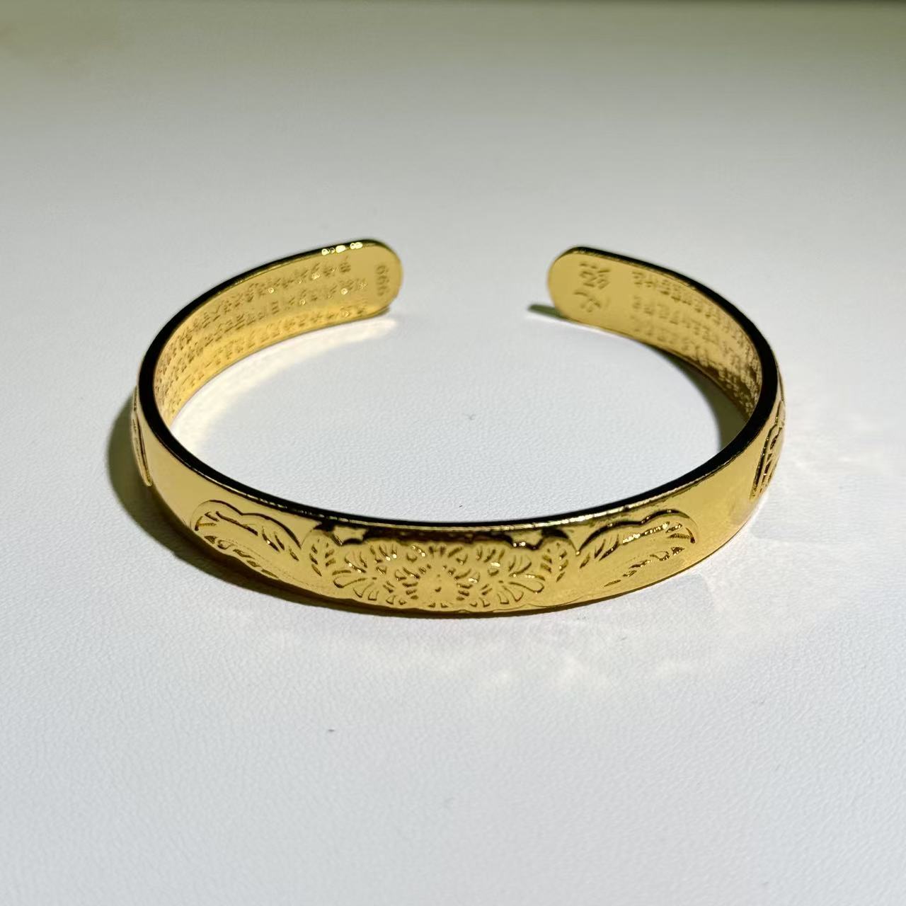 SS轻奢精美手镯J28