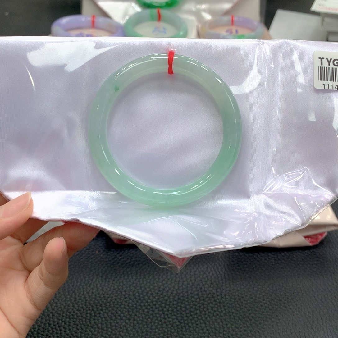 翡翠未镶嵌手镯34