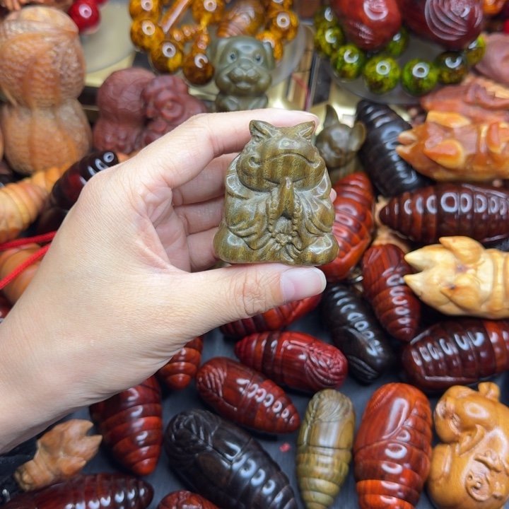 松木琥珀木文玩手串