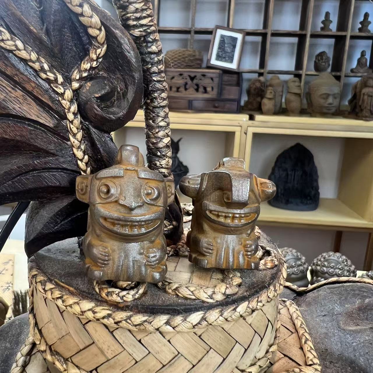 铸铁艺术小结界兽哪吒哼哈可爱创意高级小众摆件装饰工艺收藏品