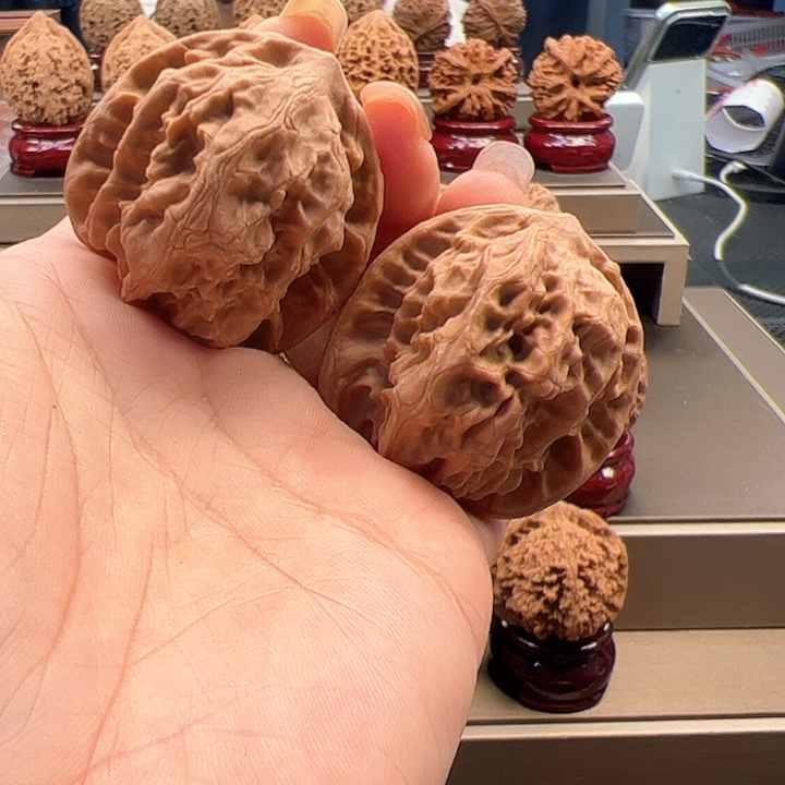 文玩核桃把件39 野狼 s-014