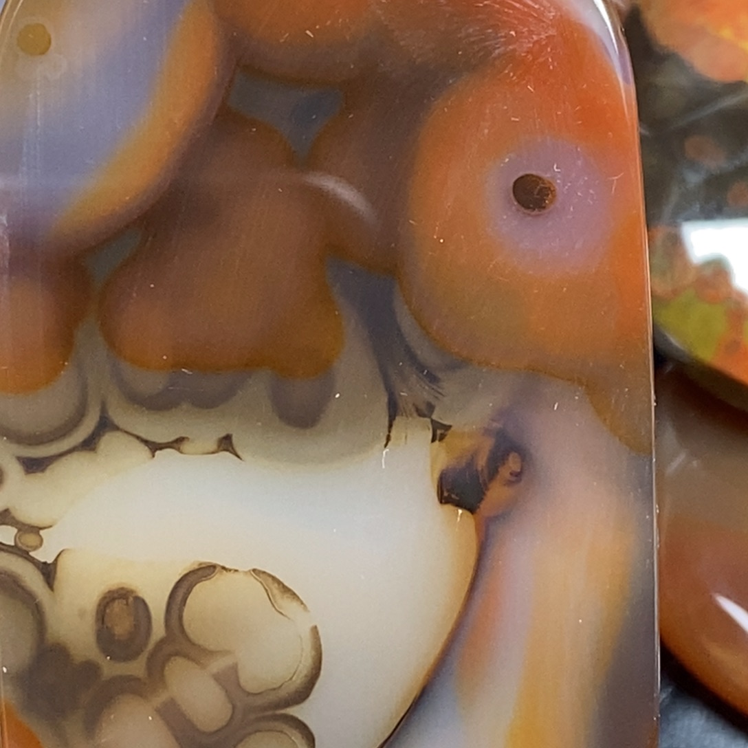 小***K玛瑙/玉髓未镶嵌颈饰