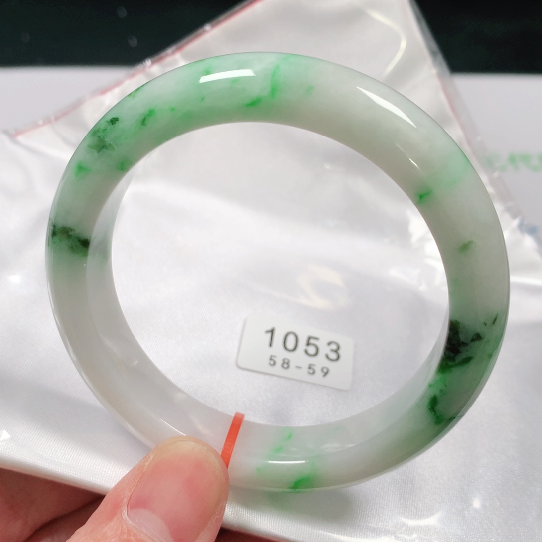 翡翠手镯未镶嵌编号1053