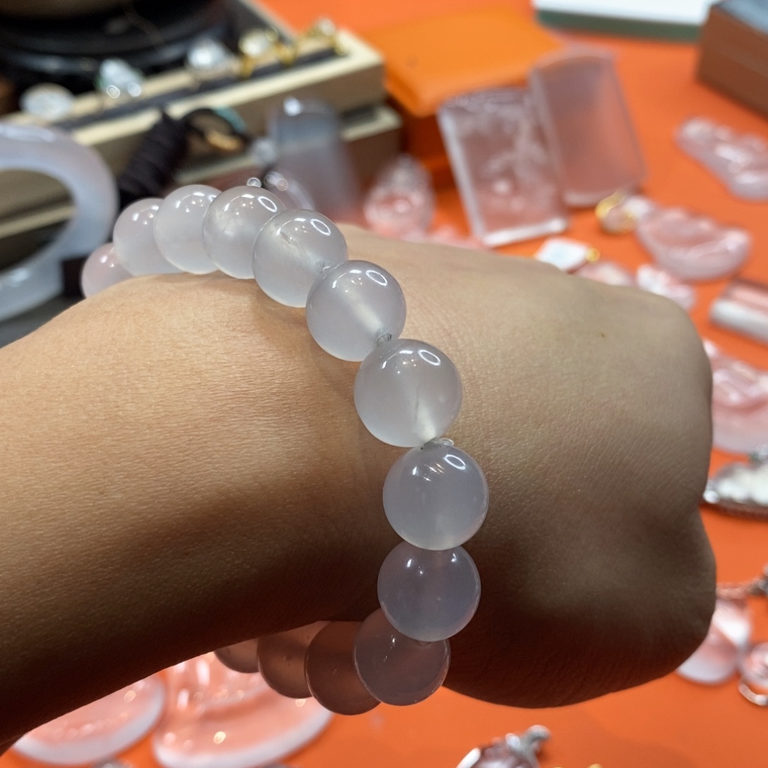 石英质玉点坠未镶嵌