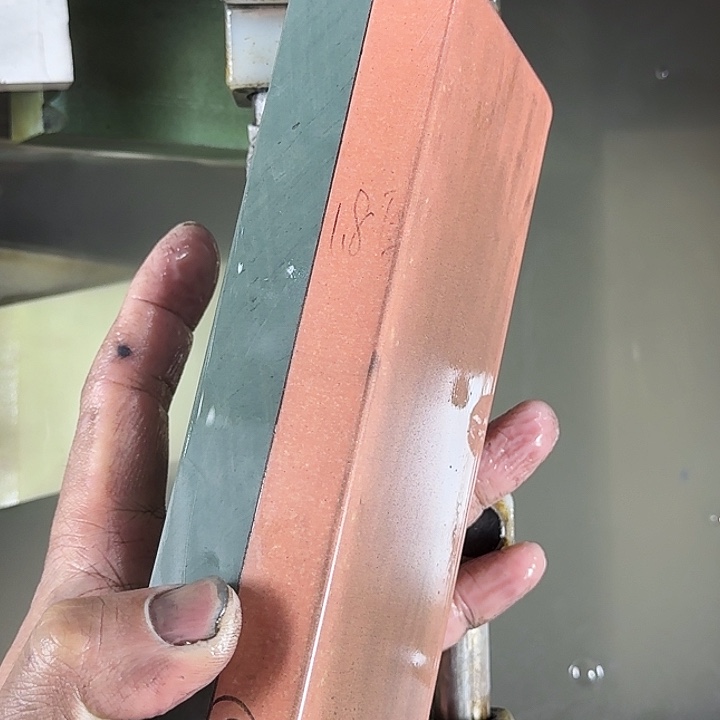 用***4裂纹瑕疵红磨霸1.8厚