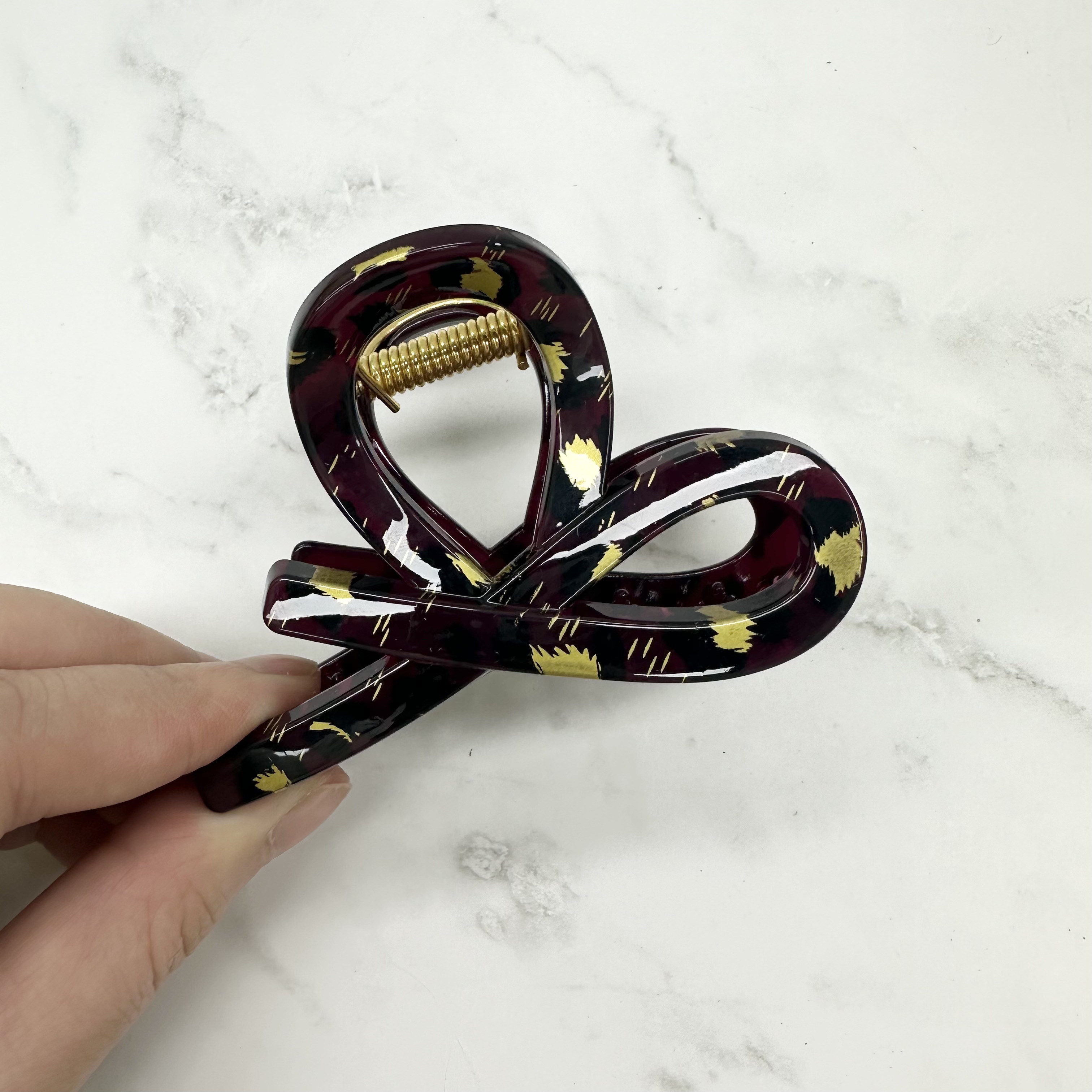 L143夕洛双豹剪刀8cm抓夹新款抓夹高级感女发夹时尚夹子大抓夹