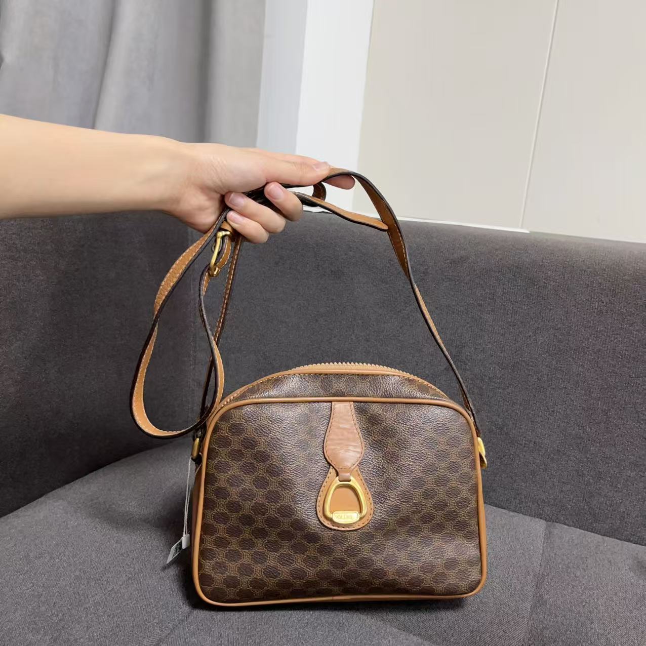 95新 Celine/思琳 兔兔奢轩轩/思琳斜挎包/19005