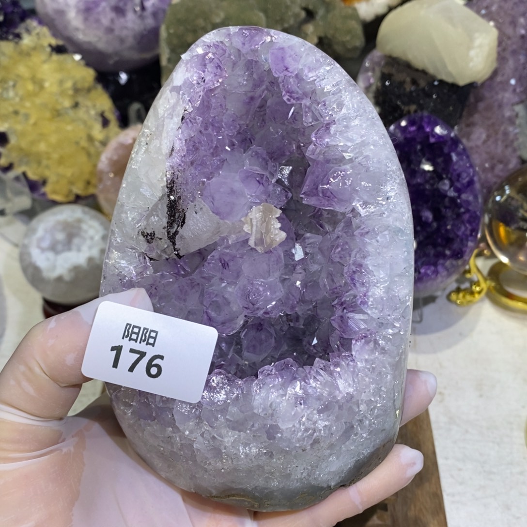 未镶嵌紫晶大型摆件（非配饰）方解石