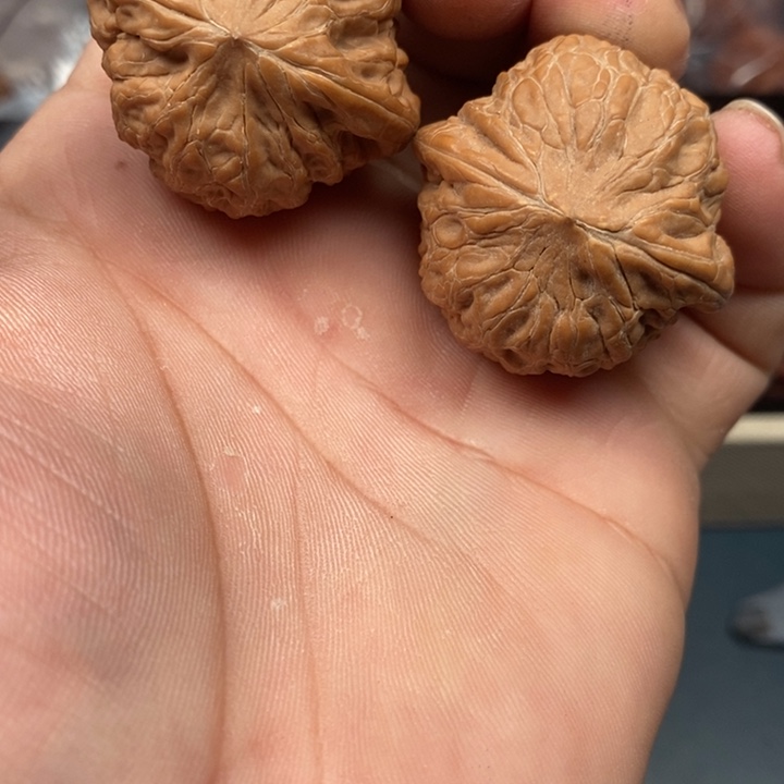 哈***哈文玩核桃吊坠铁锤