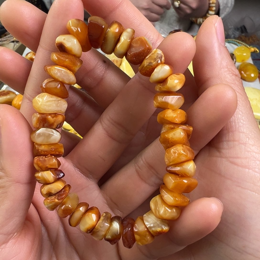 蜜蜡裸石未镶嵌蜜蜡