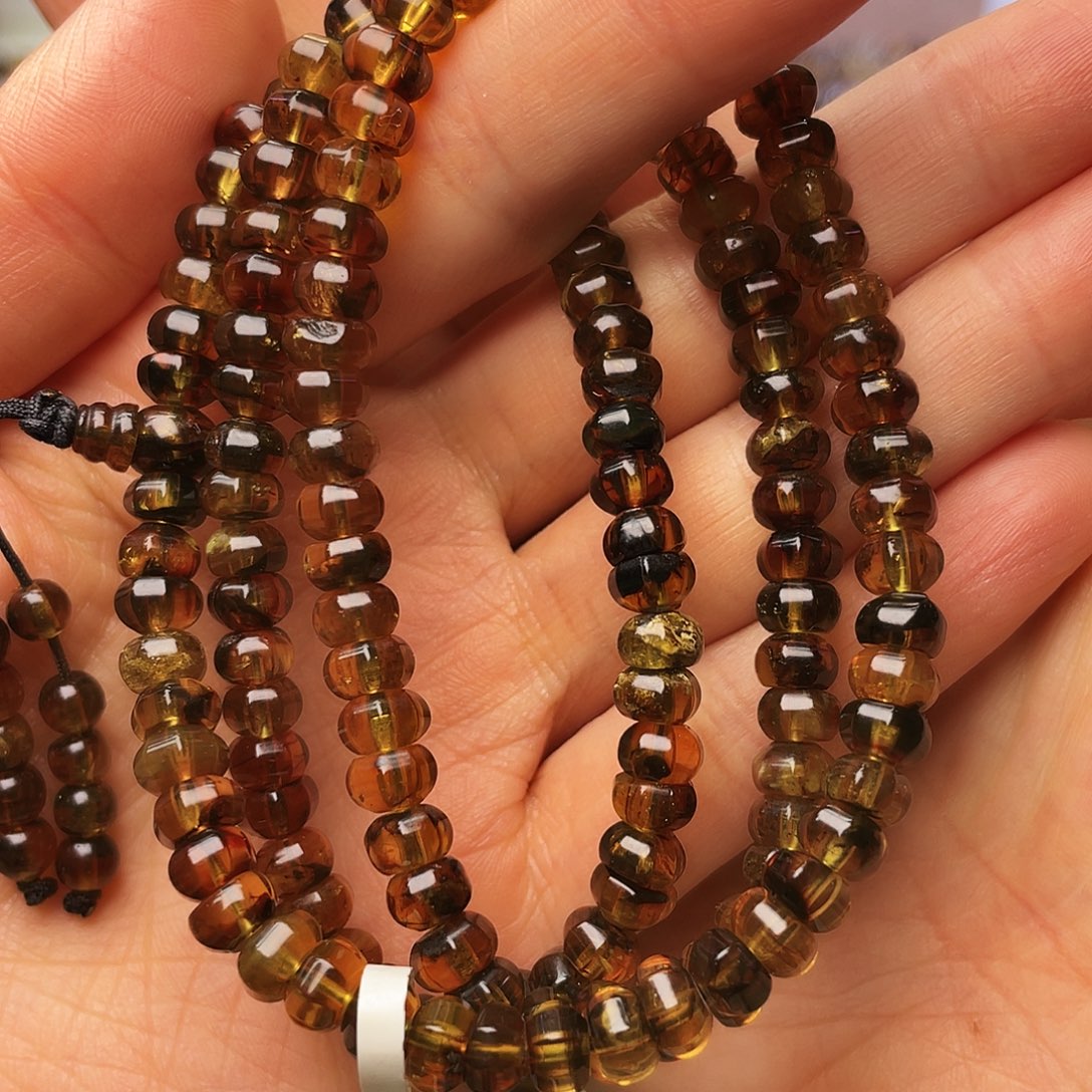 琥珀未镶嵌裸石6.