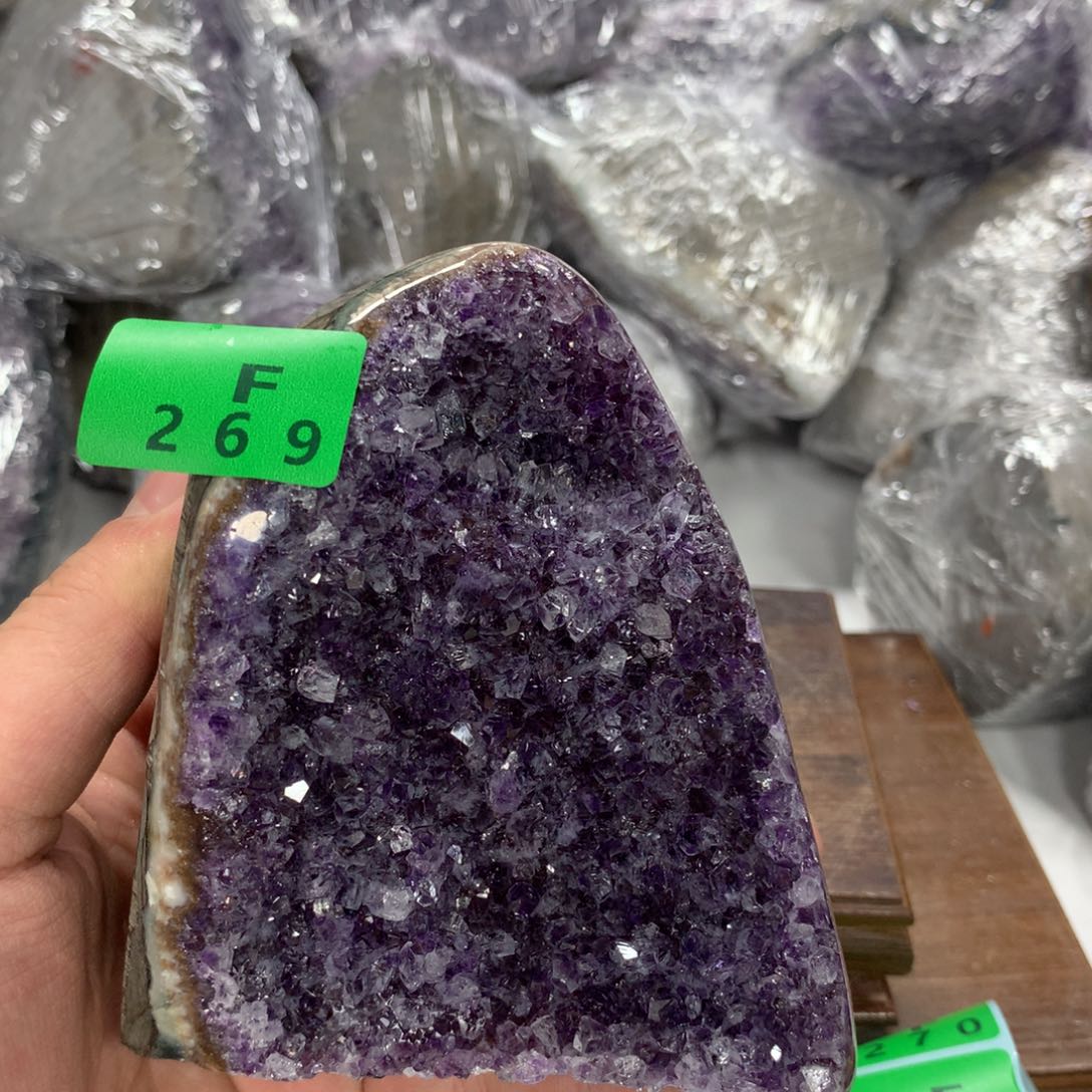 紫晶大型摆件（非配饰）未镶嵌