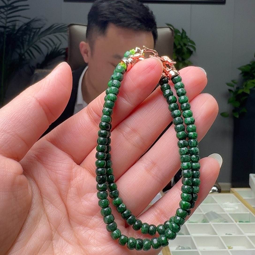 翡翠未镶嵌手链多样性发货其一