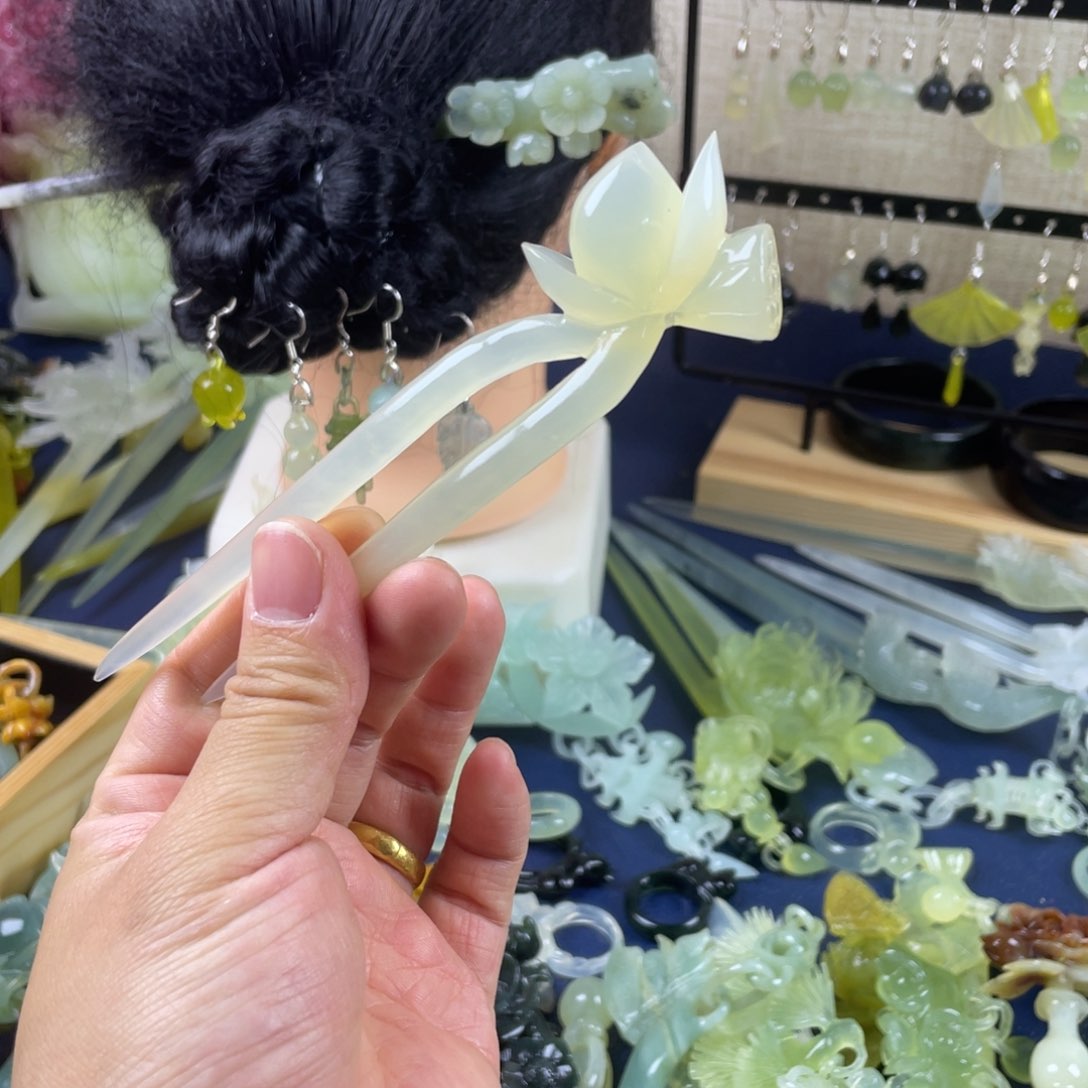 蛇纹石玉发饰未镶嵌