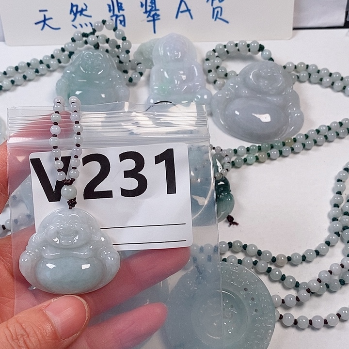 翡翠颈饰未镶嵌天然