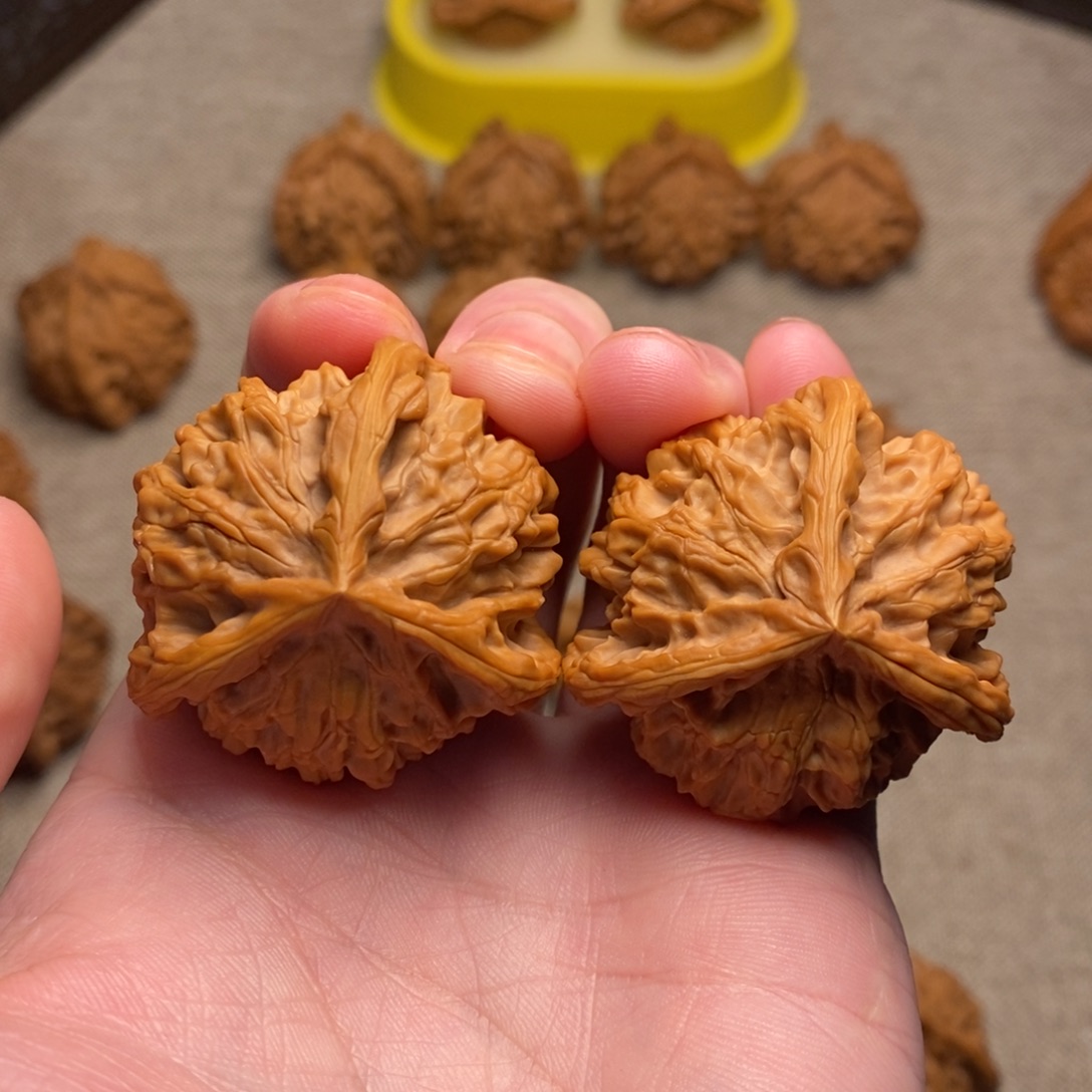 文玩核桃吊坠盘山三棱39