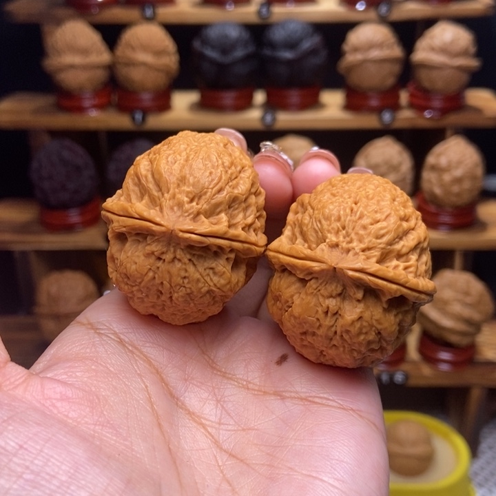 文玩核桃吊坠二龙20