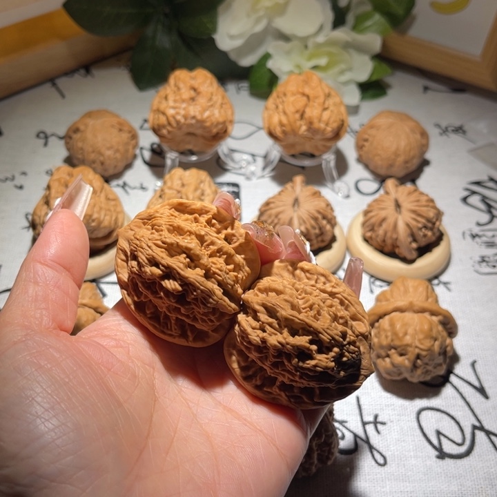 文玩核桃吊坠42全品麦穗虎头直播选购中