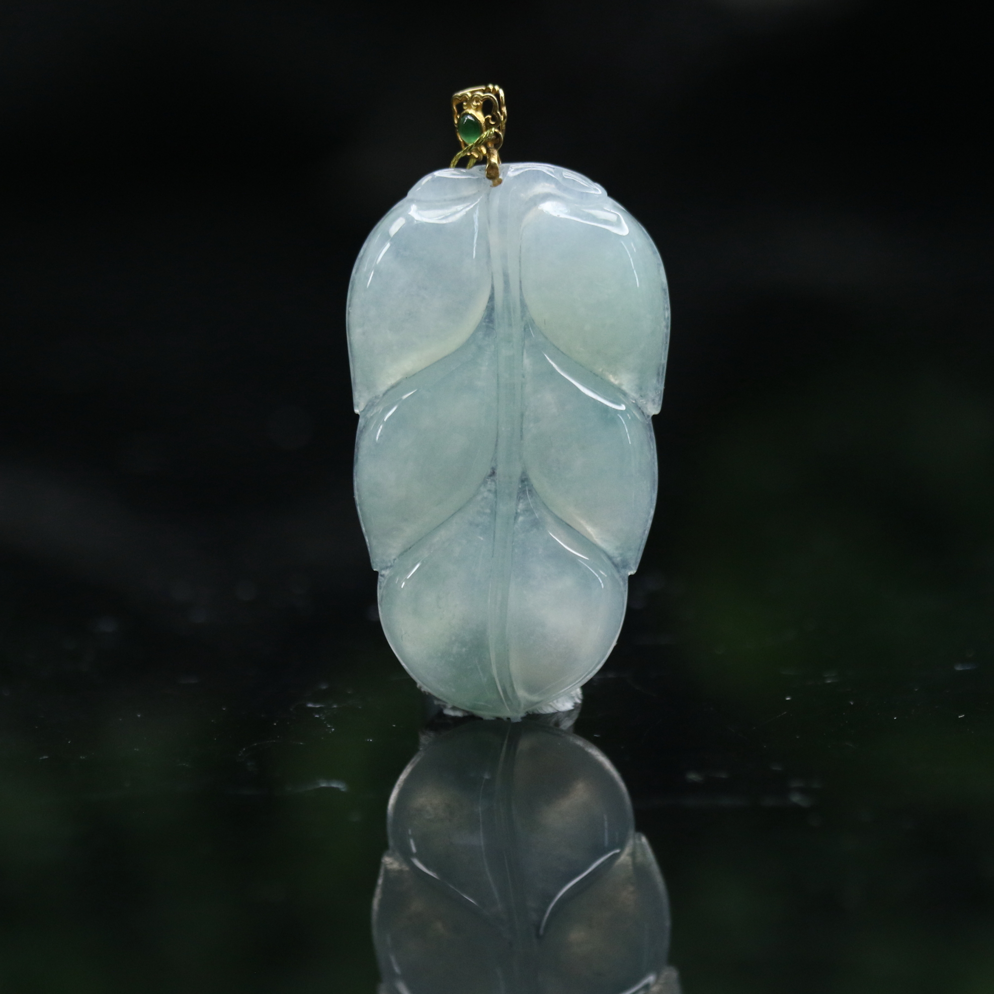 33天然缅甸翡翠A货18k冰叶子吊坠/200125/上海嘉禾拍卖