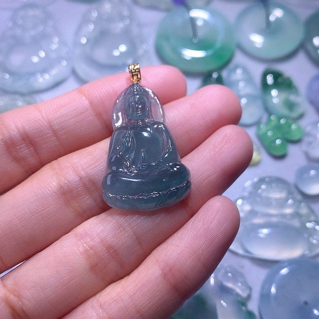 【闪购商品】翡翠颈饰18K金镶嵌观音