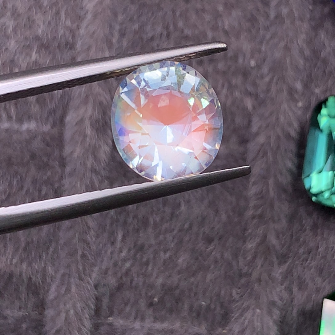 月光石裸石七彩月光石2.94克拉