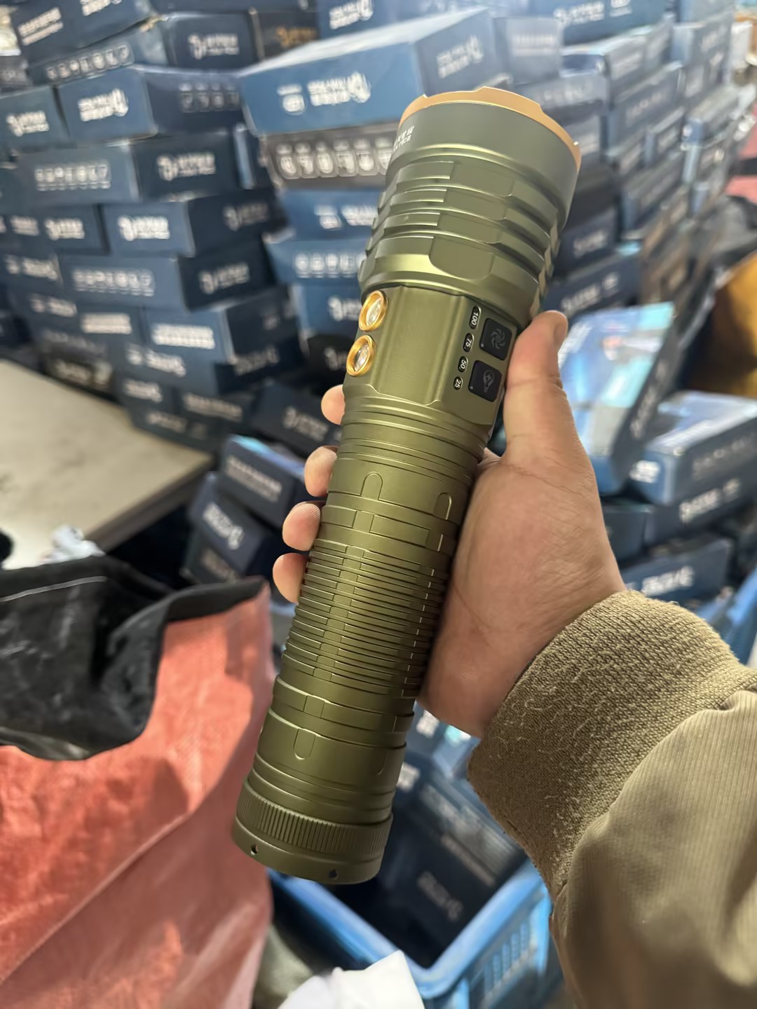 【微瑕一组电池】G420【青龙MAX】穿天炮远射王专业户外超长续航手电